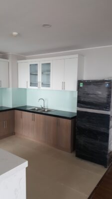 Cho thuê căn 3 ngủ CC Udic Westlake